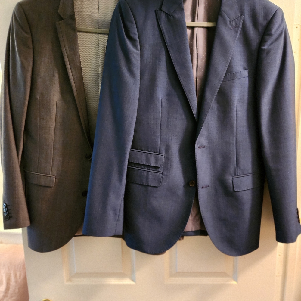 Navy Men's Two-Button Blazer - image 3
